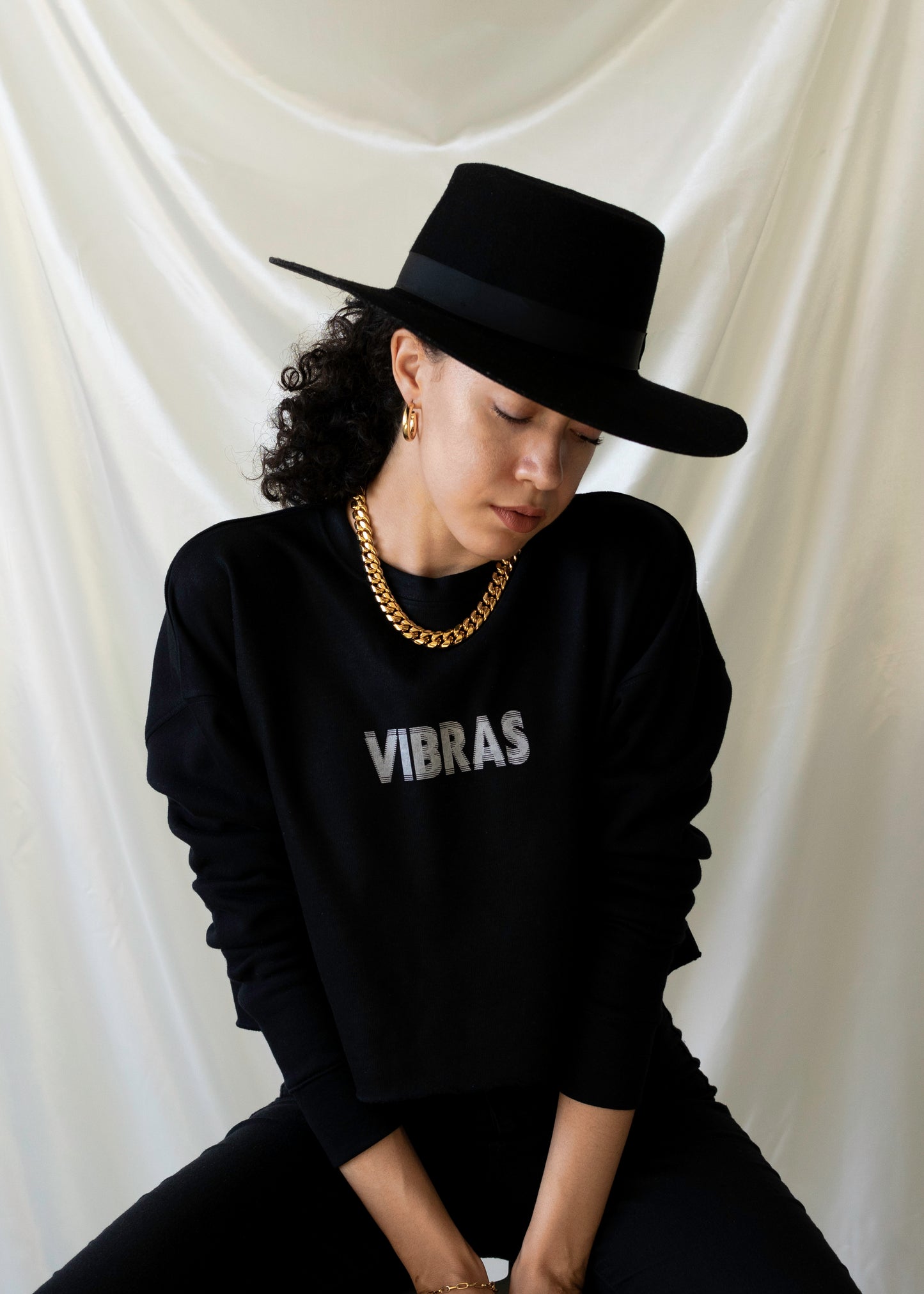 Vibras Cropped Crew Fleece Sweatshirt - CELESTE SOL Jewelry